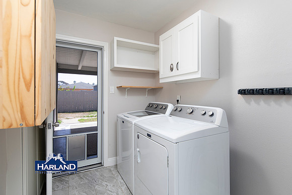 1315 Bush St WM 31
