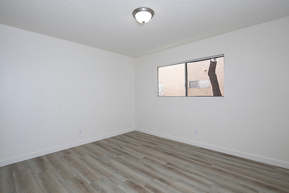 1107 B Ave #01 13