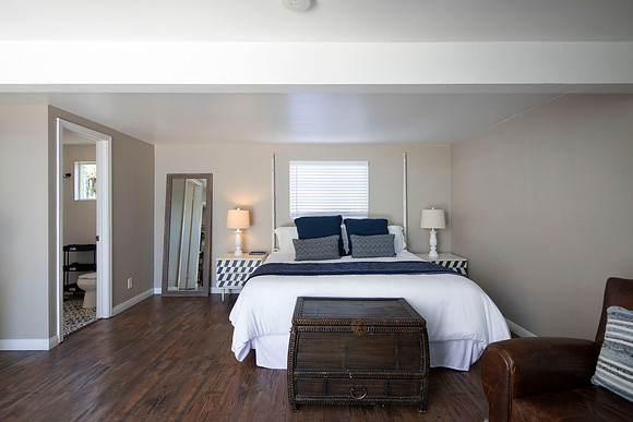 1817 Coast Blvd Studio 02