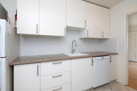 4361 Mississippi St 06