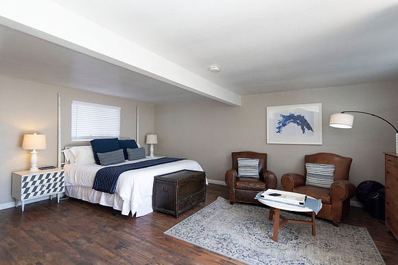 1817 Coast Blvd Studio 01