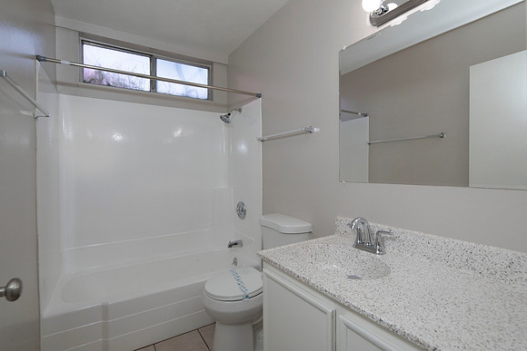 12630 Lakeshore Dr #07 09