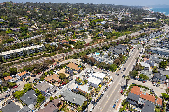 1817 Coast Blvd 06