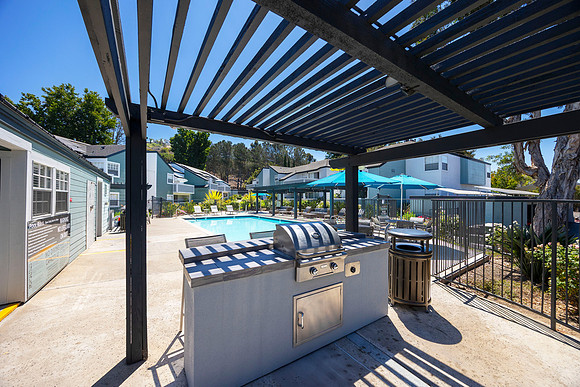 Scripps Landing Upper Pool 11