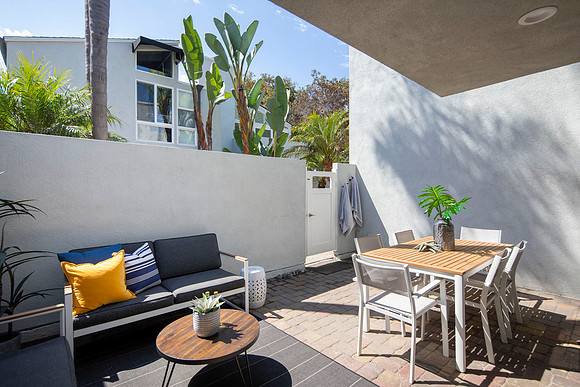 1759 Coast Blvd 05