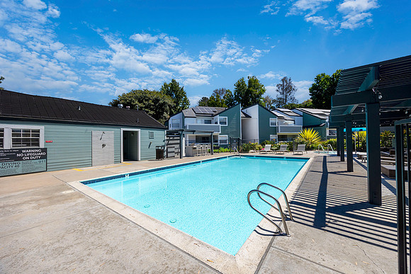 Scripps Landing Upper Pool 07