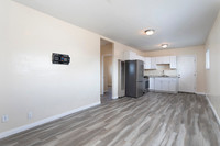 3238 Franklin Ave 03