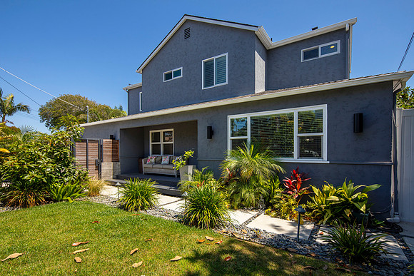 1911 Chalcedony St 04