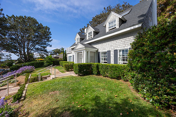 1307 Stratford Ct 06