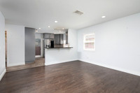 1911 Chalcedony St 06