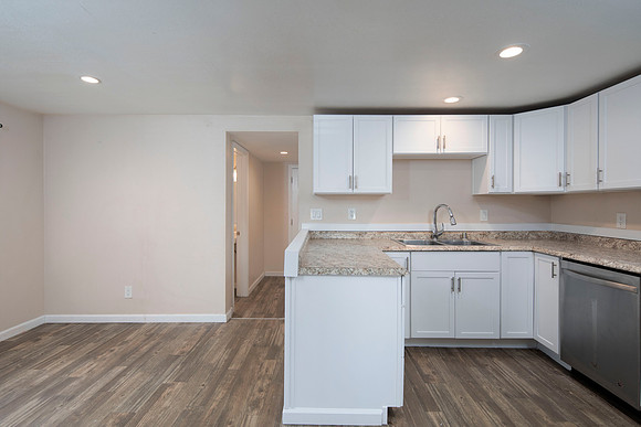 4761 Jessie Ave 20