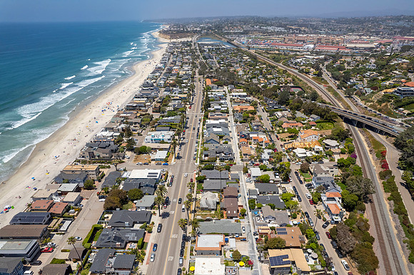 1817 Coast Blvd 03