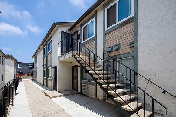 3845-59 50th St 03