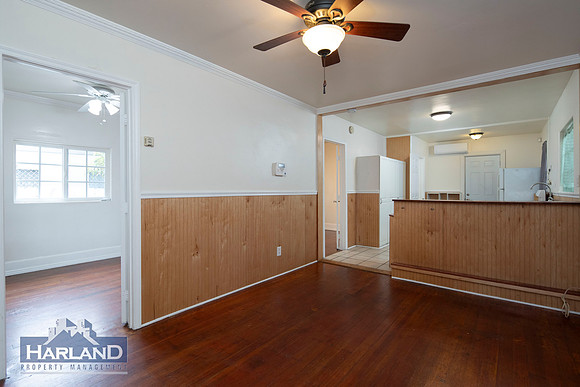 1032 South Evans St 04
