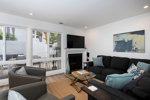 1759 Coast Blvd 08