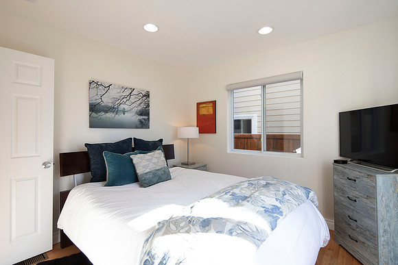 2266 Manchester Ave 39