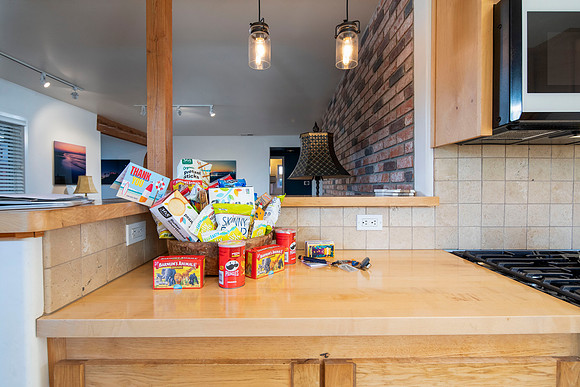 406 North Acacia Ave 23