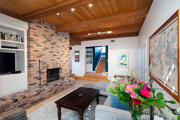 406 North Acacia Ave 28