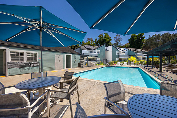 Scripps Landing Upper Pool 08