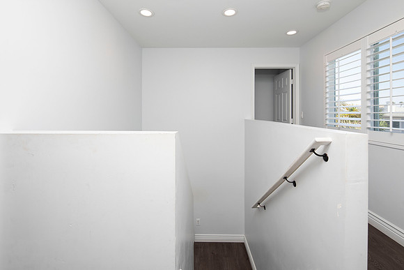 1911 Chalcedony St 22