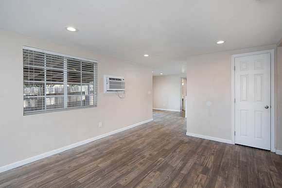 4761 Jessie Ave 13