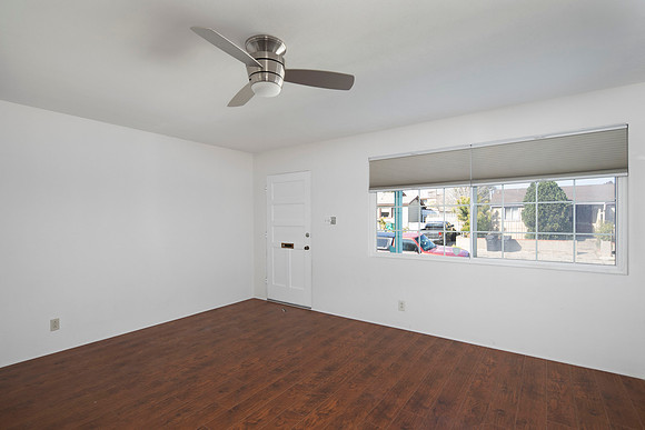 7455 Fulton St 04