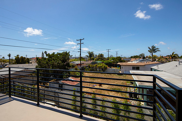 4228 Feather Ave #02 02