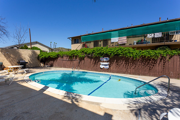 Lakeshore Villa 11