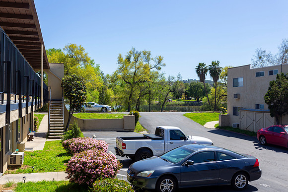 Lakeshore Villa 15