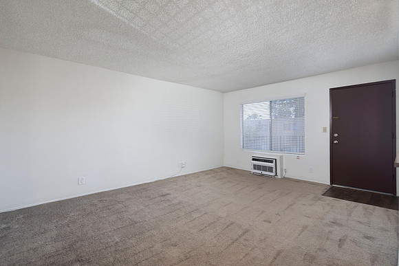 Lakeshore Villa 21