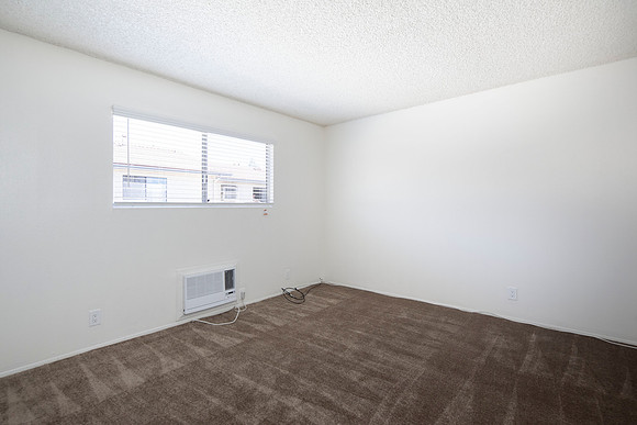 Lakeshore Villa 24
