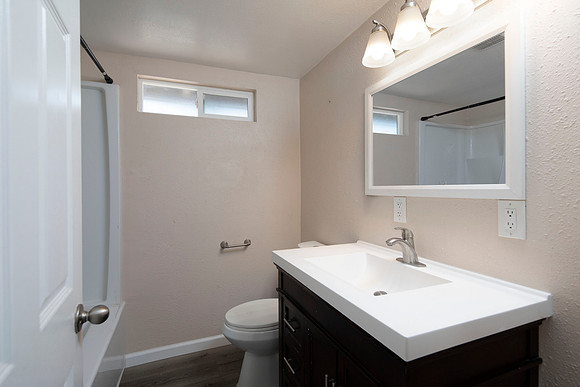 4761 Jessie Ave 17