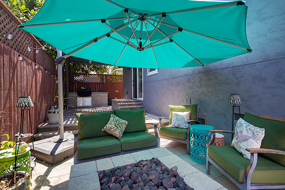 1911 Chalcedony St 32