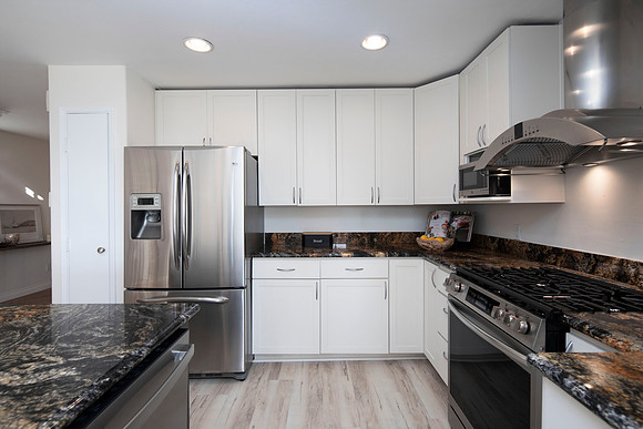 2266 Manchester Ave 50