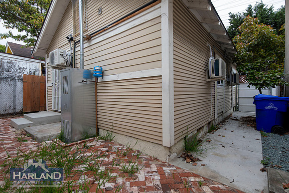 1032 South Evans St 15