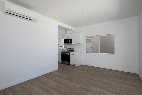 4228 Feather Ave #01 02