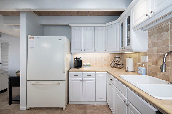 1817 Coast Blvd Lower Unit 11
