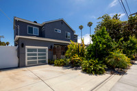 1911 Chalcedony St