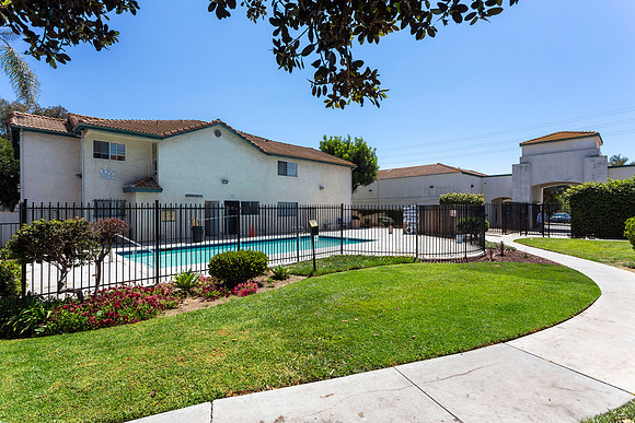 31-131 N Highland Ave 02