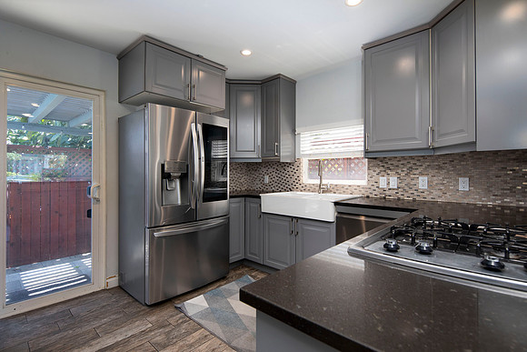 1911 Chalcedony St 10