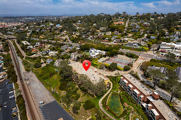 1562 Camino Del Mar 23