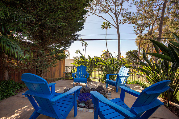 2266 Manchester Ave 06