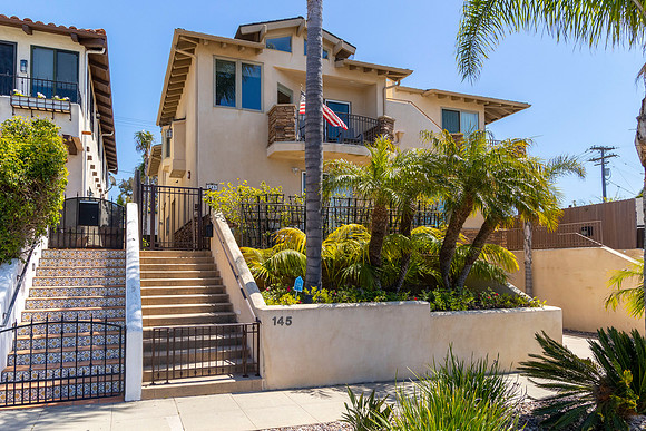 145 Third St 02