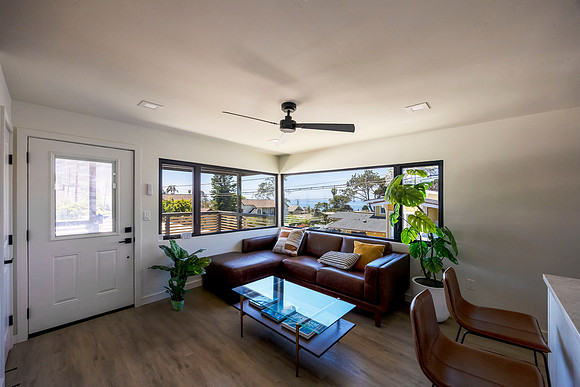 220 12th St 01