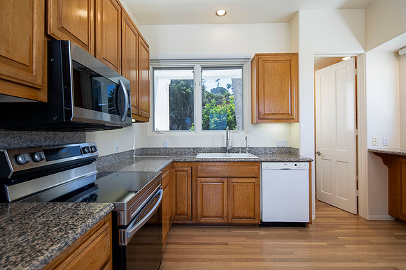 1763 Grand Ave 36