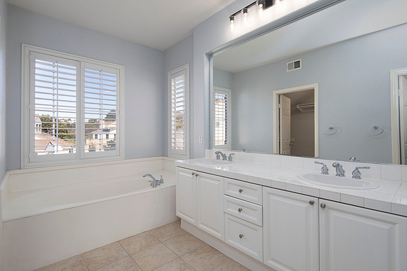 11287 Carmel Creek Rd 18