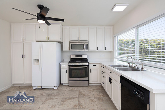 11191 Zapata Ave 08