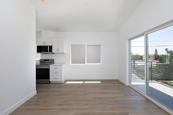 4228 Feather Ave #02 03