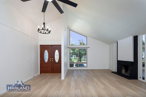 11191 Zapata Ave 04