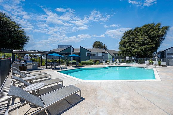Scripps Landing Lower Pool 01